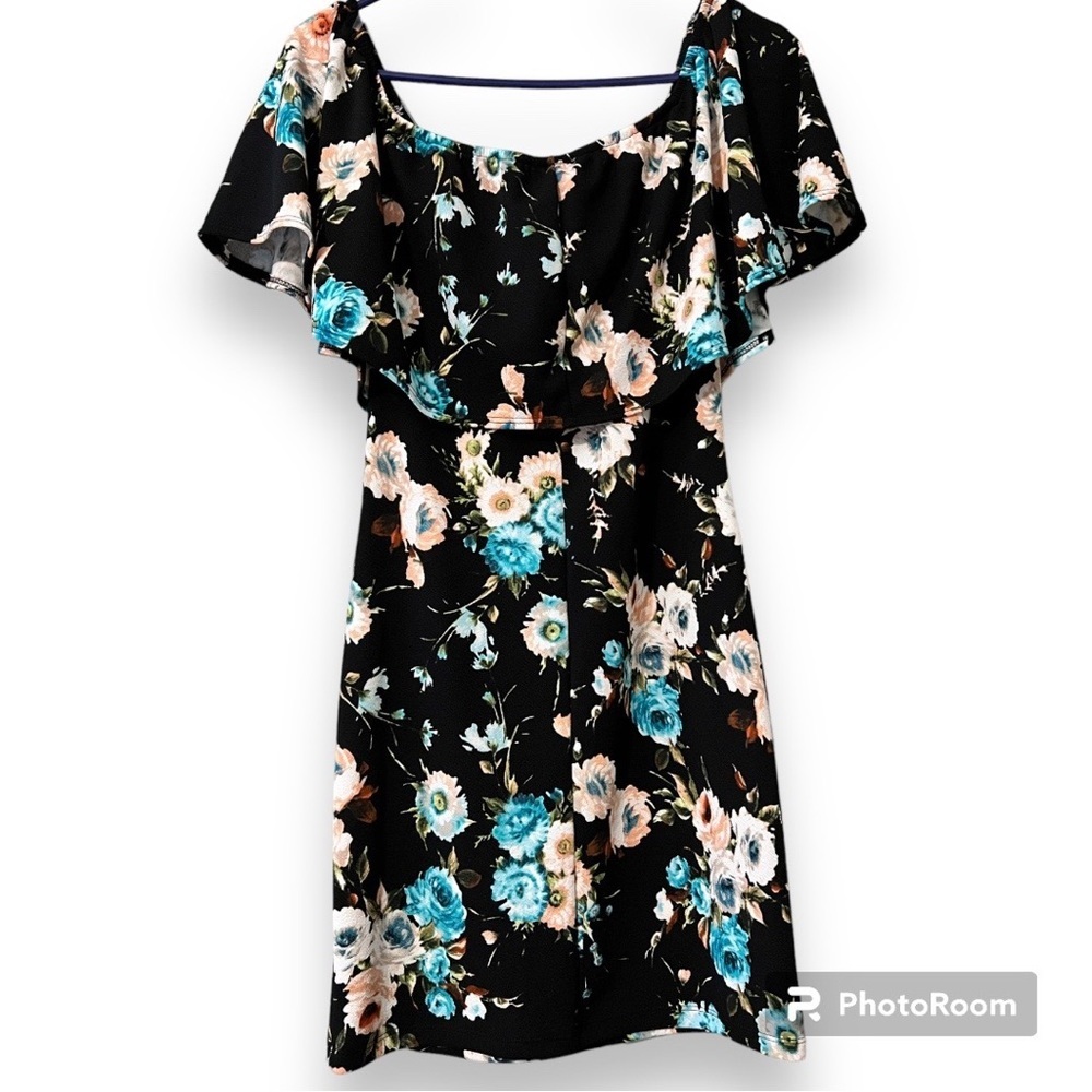 HOT GAL Rue21 size large off the shoulder dress elastic sleeves black floral nwt